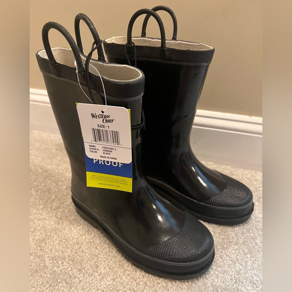 New Western Chief Black Rain boots Size 1 Kids